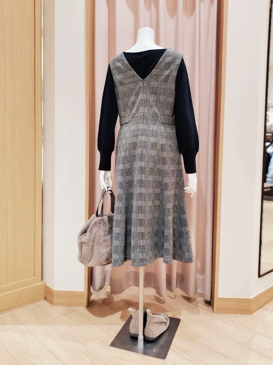 ANY SIS 岩田 コーディネート画像