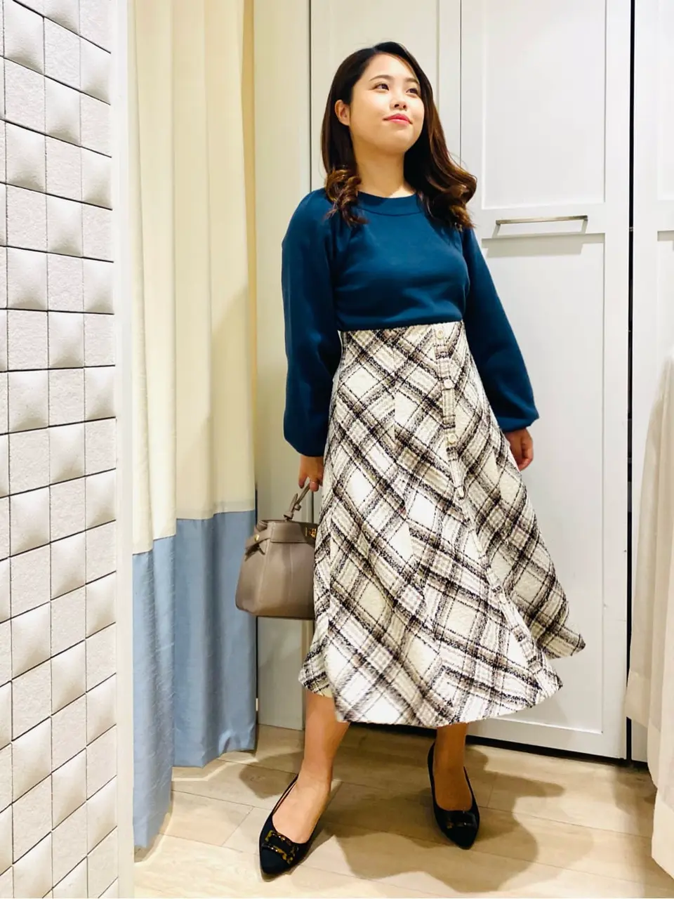 ANY SIS スタッフ コーディネート画像