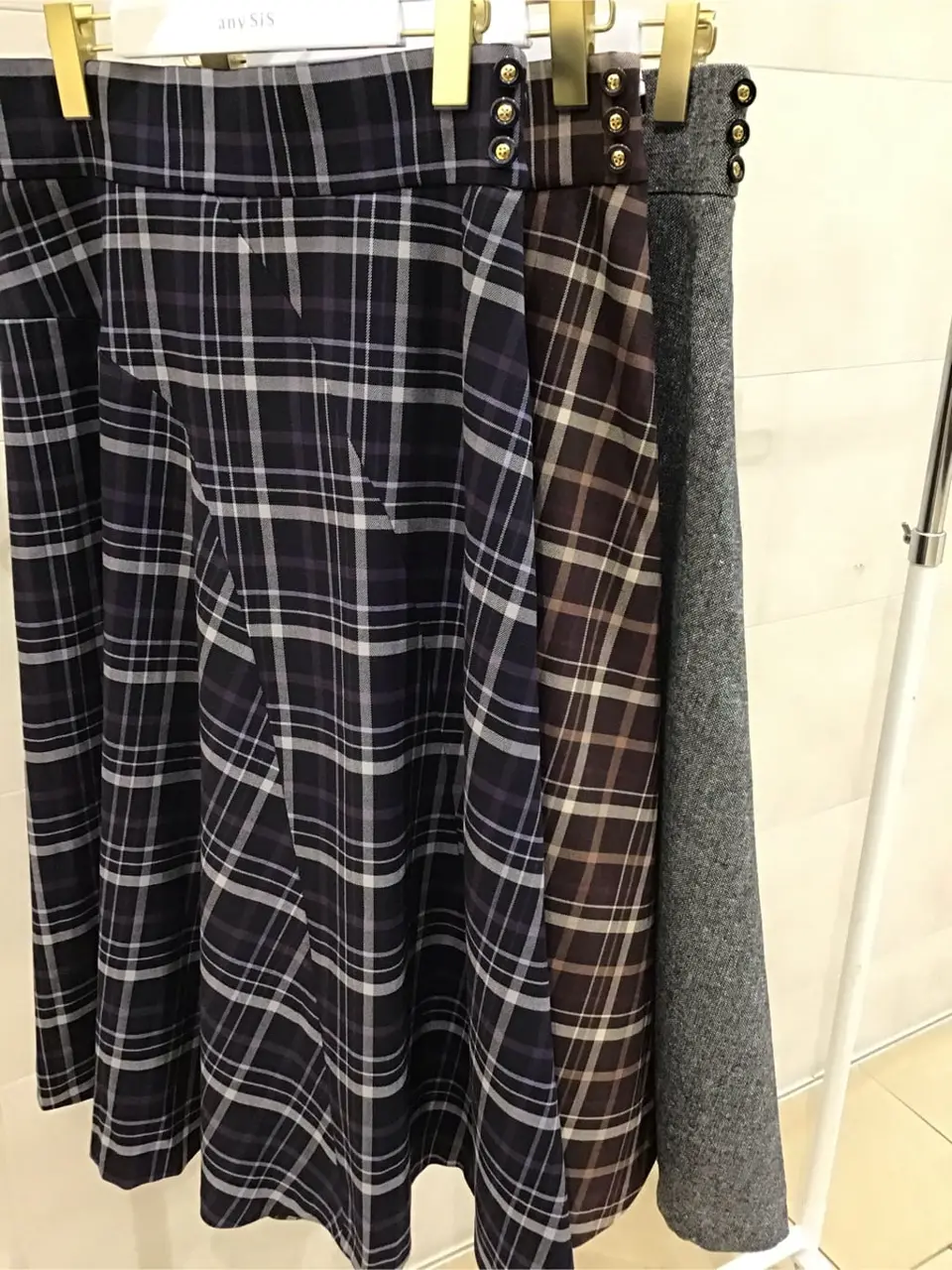 ANY SIS 髙橋 コーディネート画像