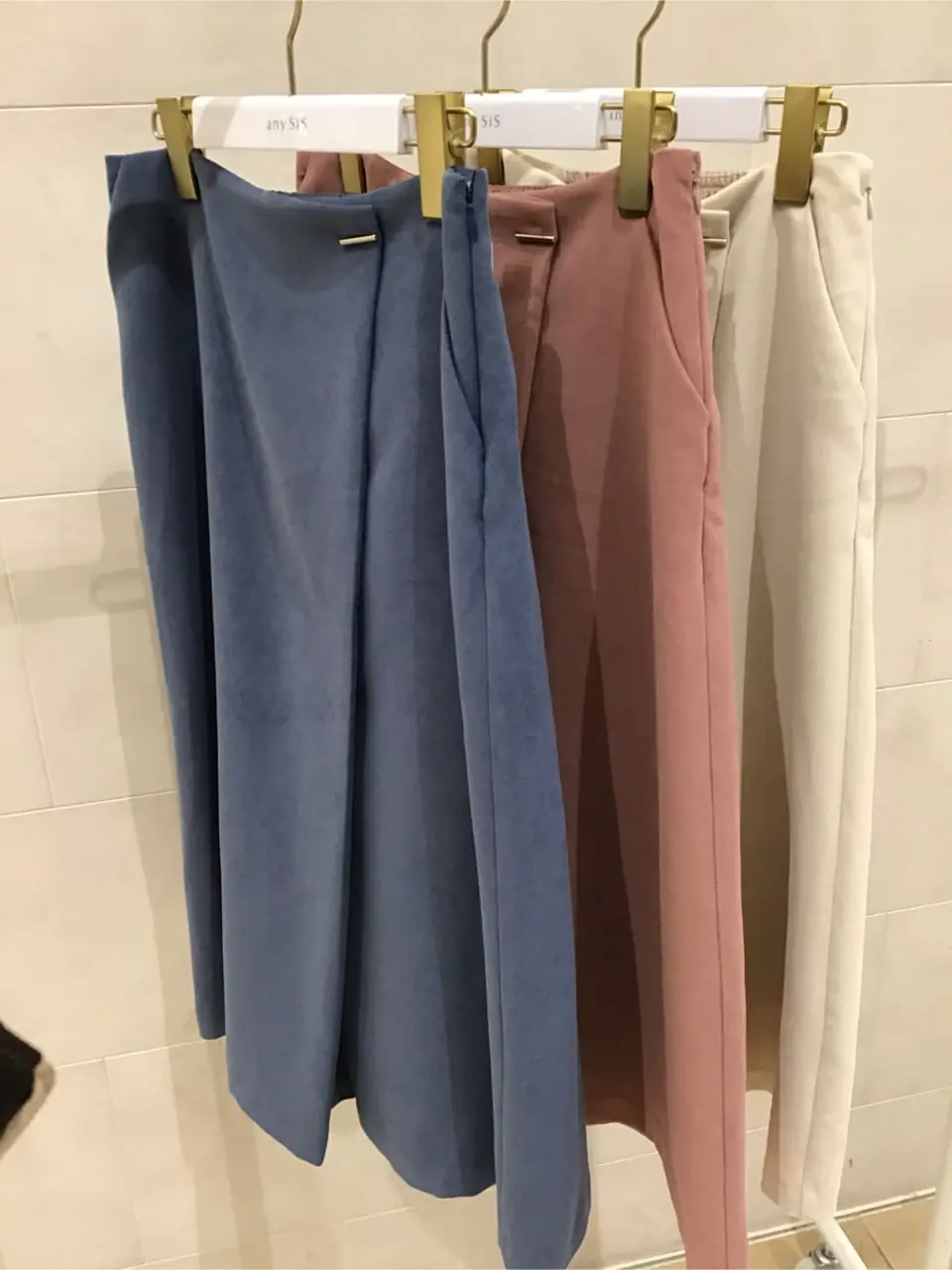 ANY SIS 髙橋 コーディネート画像