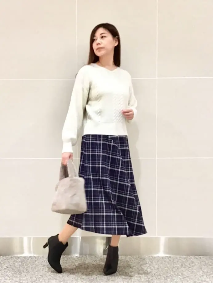 ANY SIS スタッフ コーディネート画像