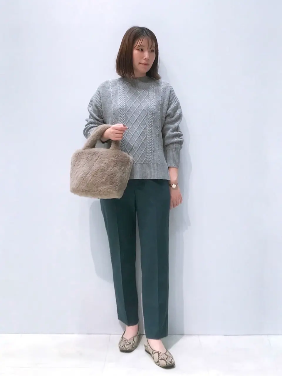 ANY SIS スタッフ コーディネート画像