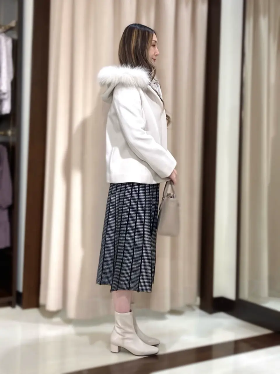 ANY SIS STAFF コーディネート画像