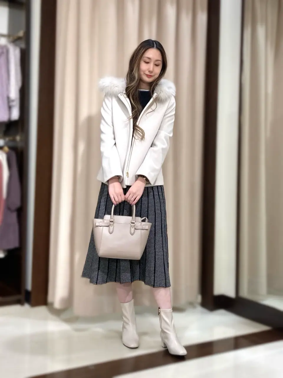 ANY SIS STAFF コーディネート画像