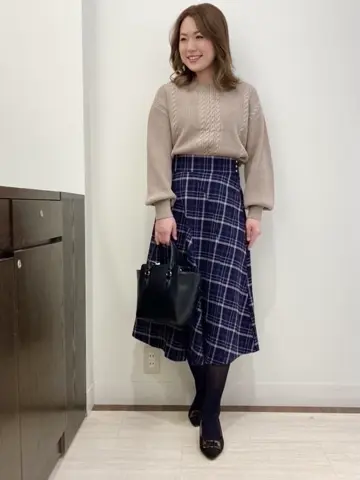 ANY SIS スタッフ コーディネート画像