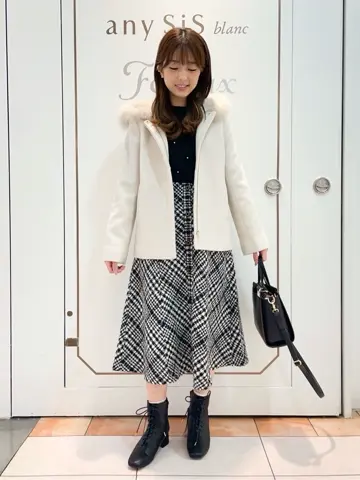 ANY SIS スタッフ コーディネート画像