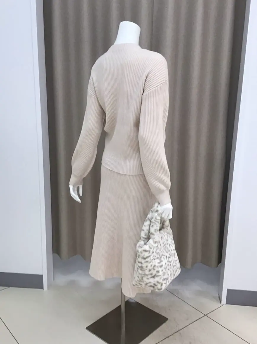 ANY SIS 橋本 コーディネート画像