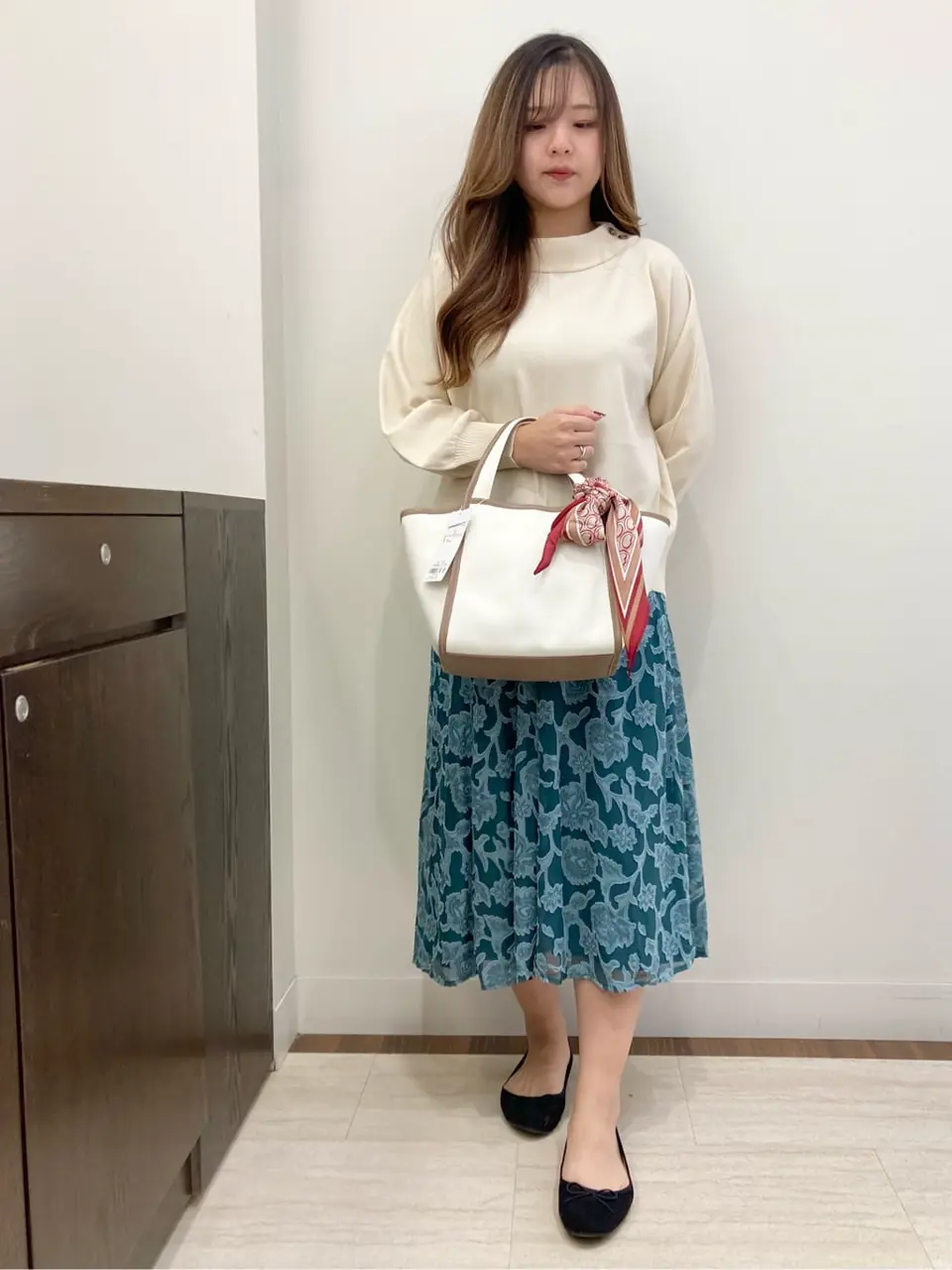 ANY SIS スタッフ コーディネート画像