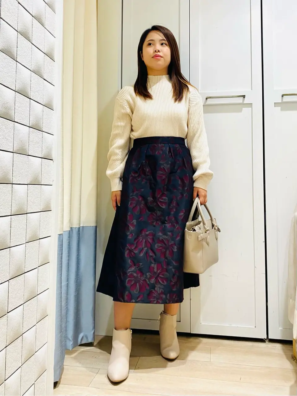 ANY SIS スタッフ コーディネート画像