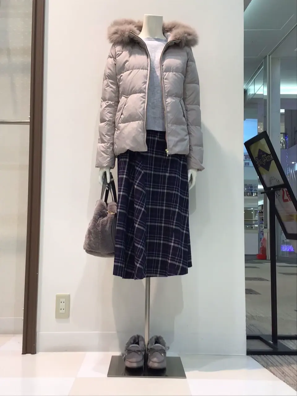 ANY SIS 布川 コーディネート画像