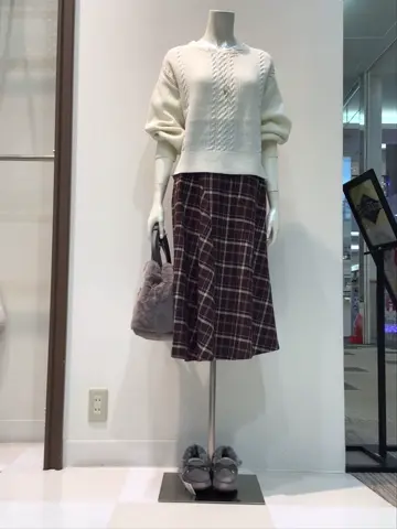 ANY SIS 布川 コーディネート画像