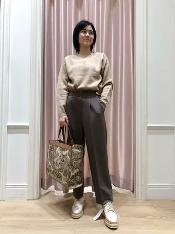 ANY SIS スタッフ コーディネート画像