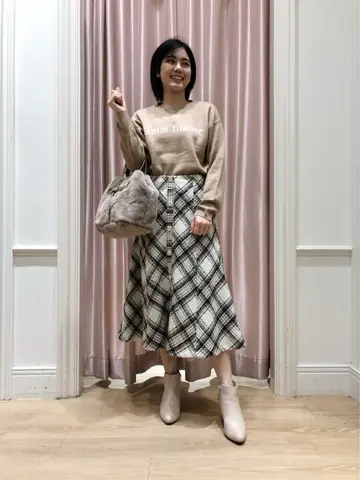 ANY SIS スタッフ コーディネート画像