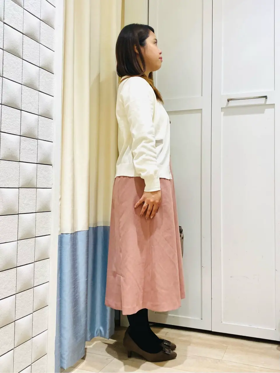 ANY SIS スタッフ コーディネート画像