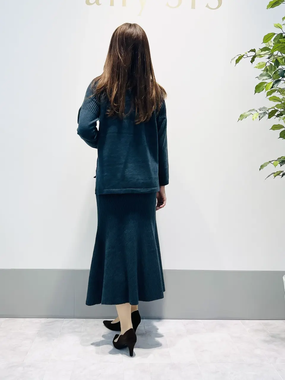 ANY SIS 岡本 コーディネート画像