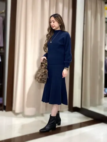 ANY SIS STAFF コーディネート画像