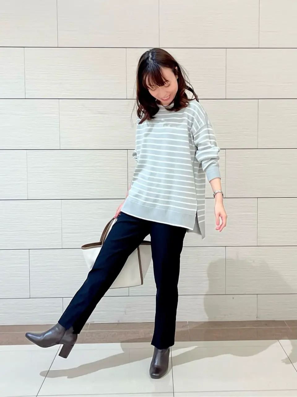 ANY SIS スタッフ コーディネート画像