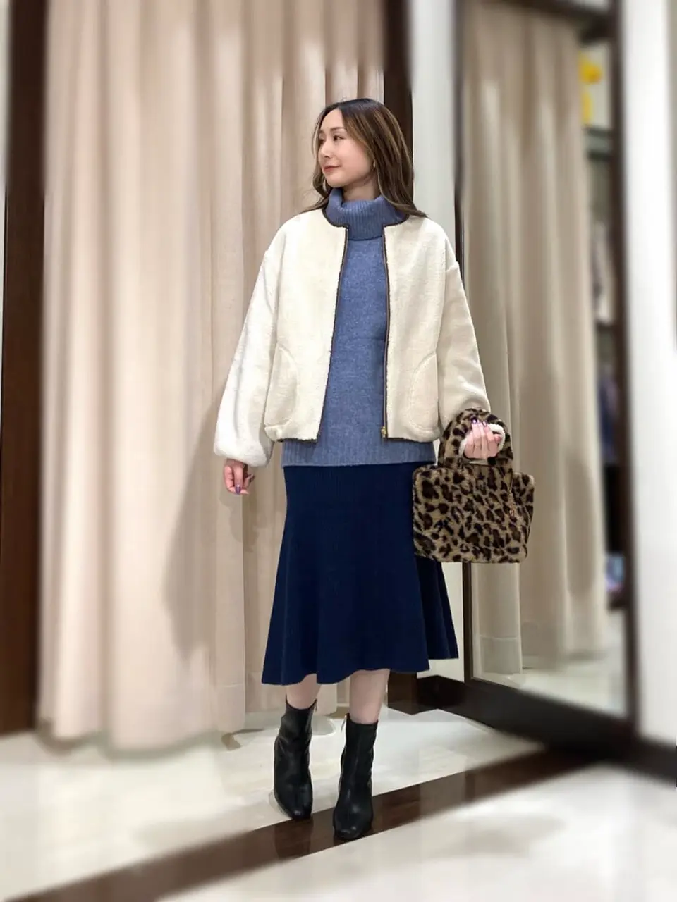 ANY SIS STAFF コーディネート画像