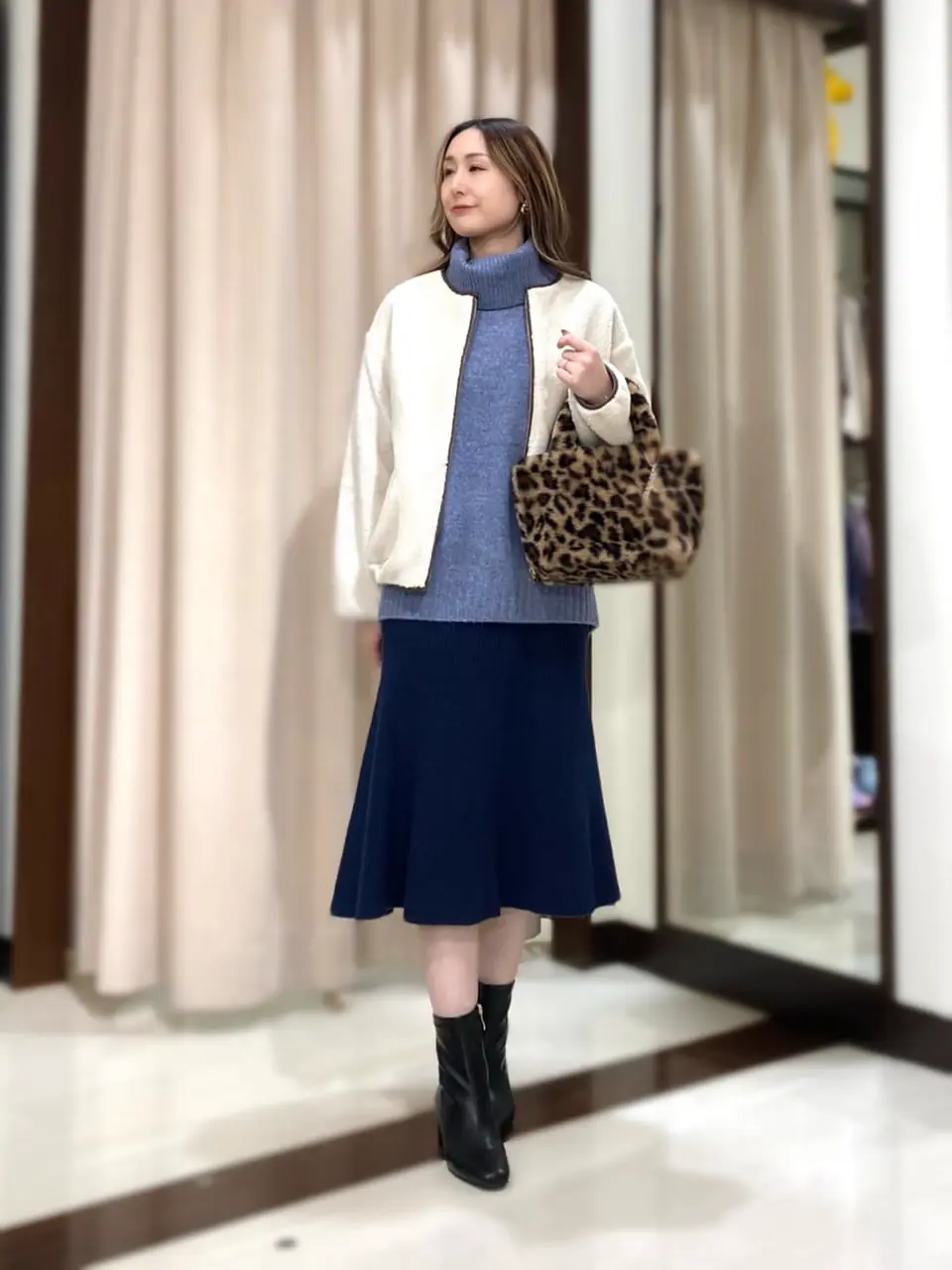 ANY SIS STAFF コーディネート画像