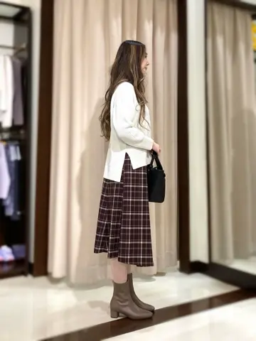 ANY SIS STAFF コーディネート画像