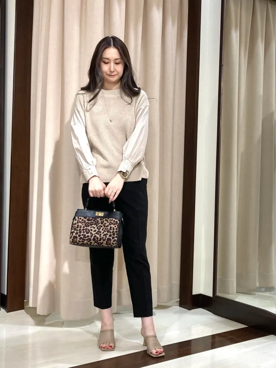 ANY SIS STAFF コーディネート画像