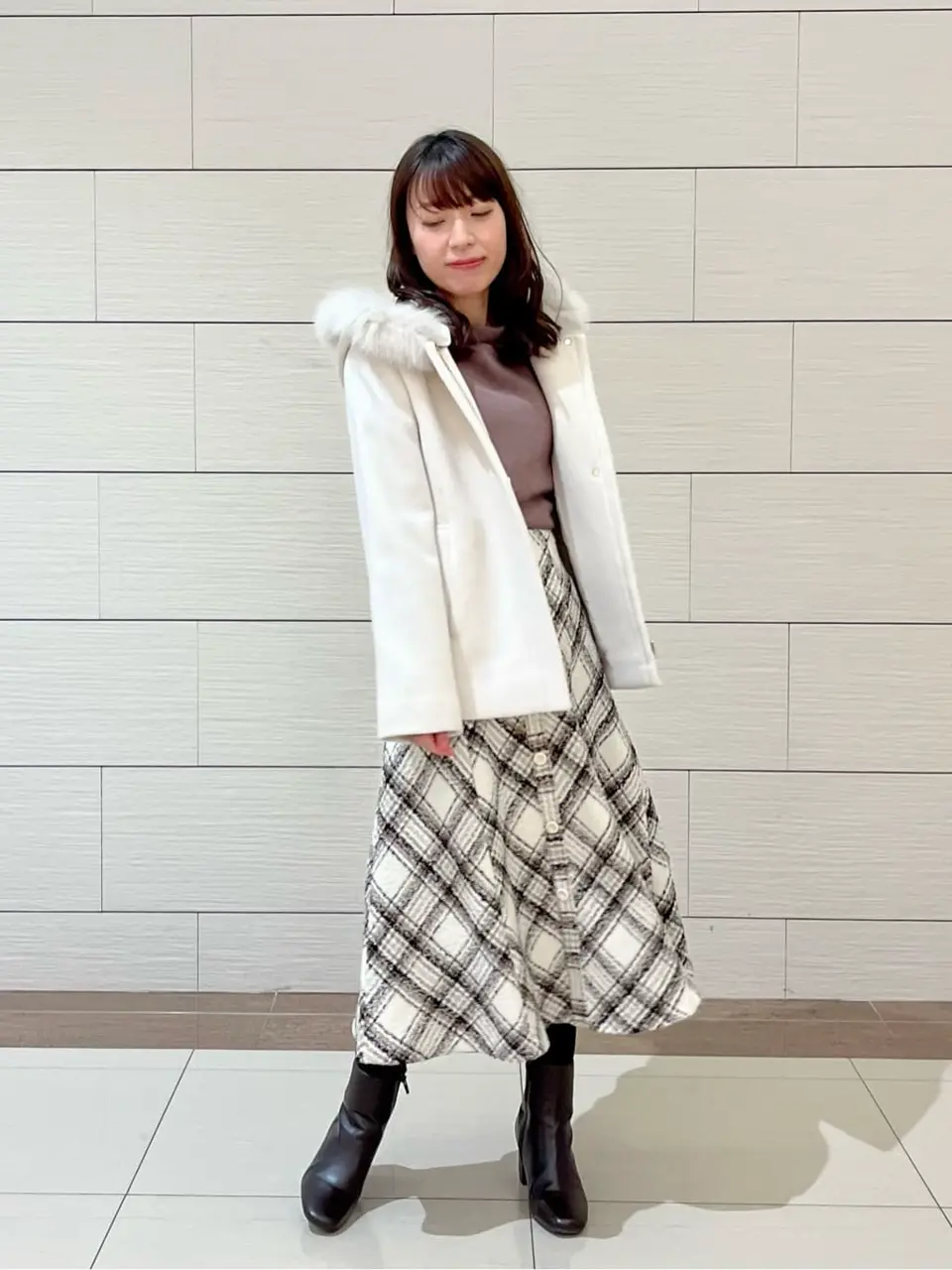 ANY SIS スタッフ コーディネート画像