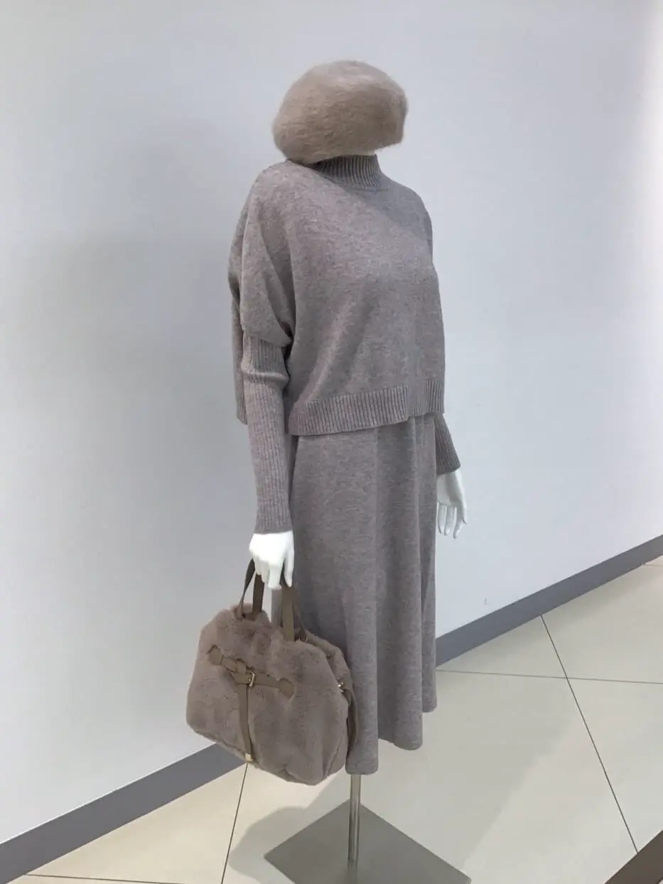 ANY SIS 橋本 コーディネート画像