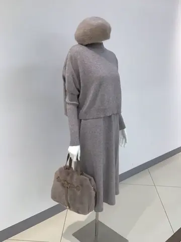 ANY SIS 橋本 コーディネート画像