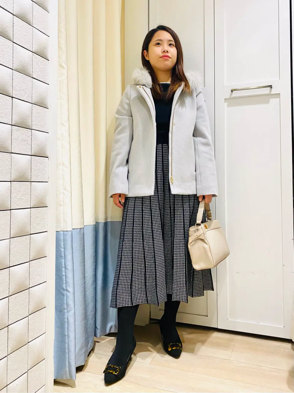 ANY SIS スタッフ コーディネート画像