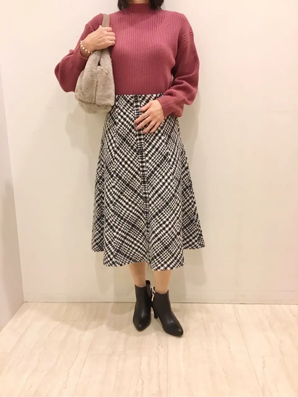 ANY SIS 藤森 コーディネート画像