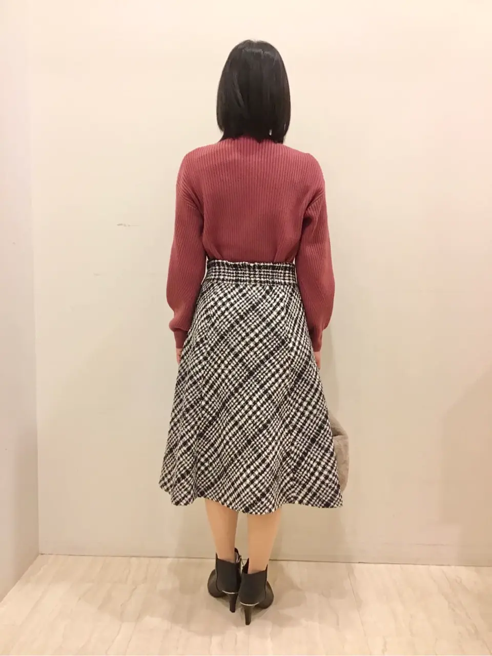 ANY SIS 藤森 コーディネート画像