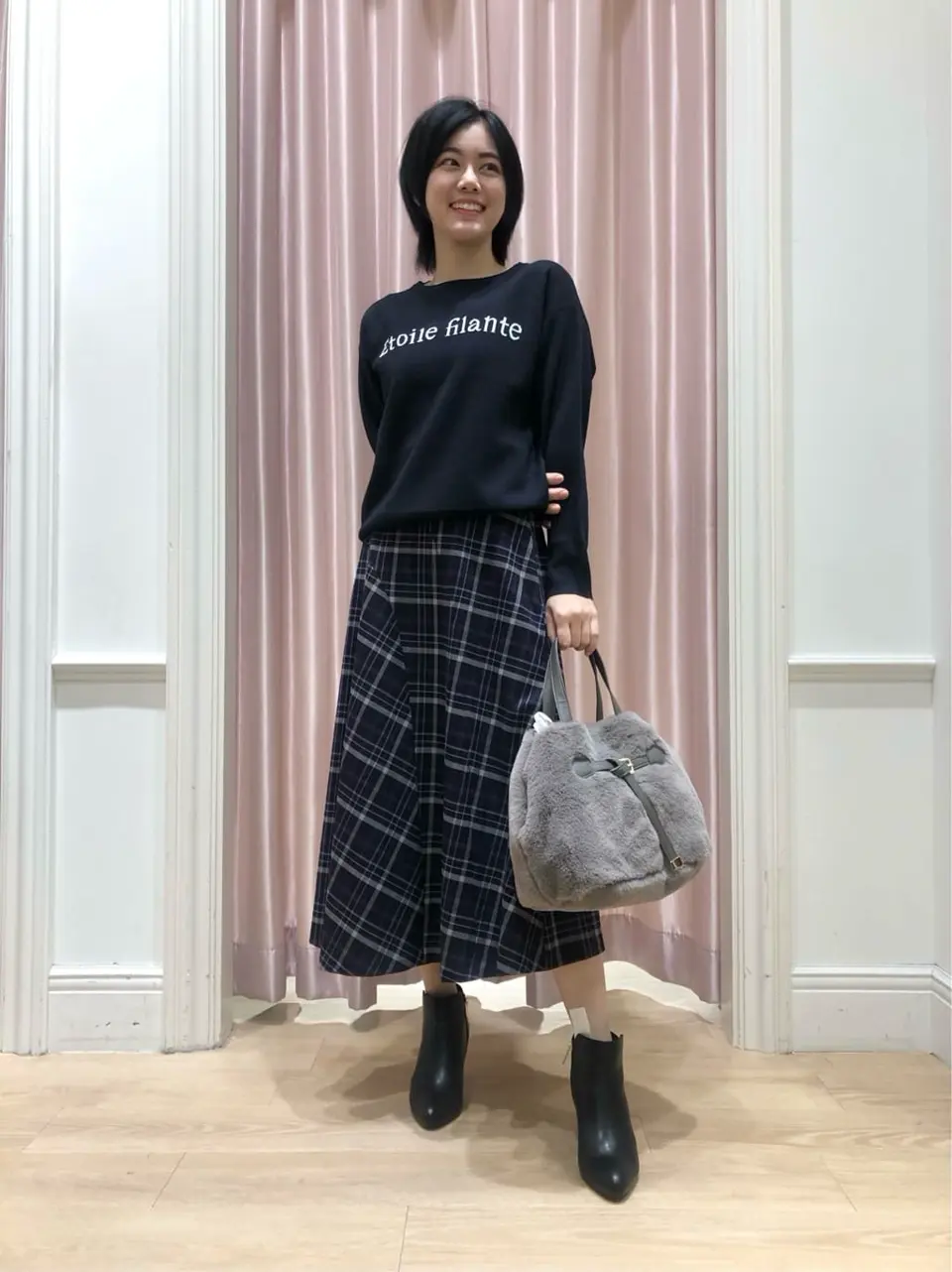 ANY SIS スタッフ コーディネート画像