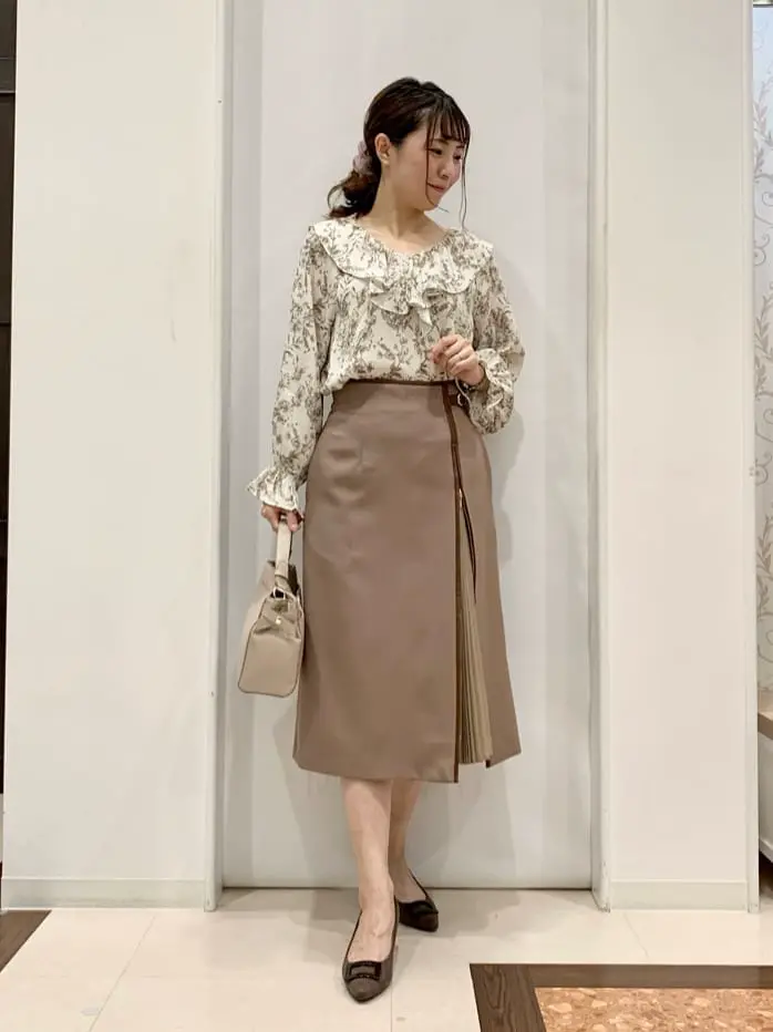 ANY SIS 横田 コーディネート画像