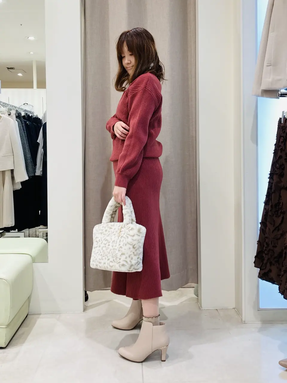  川根　彩 コーディネート画像