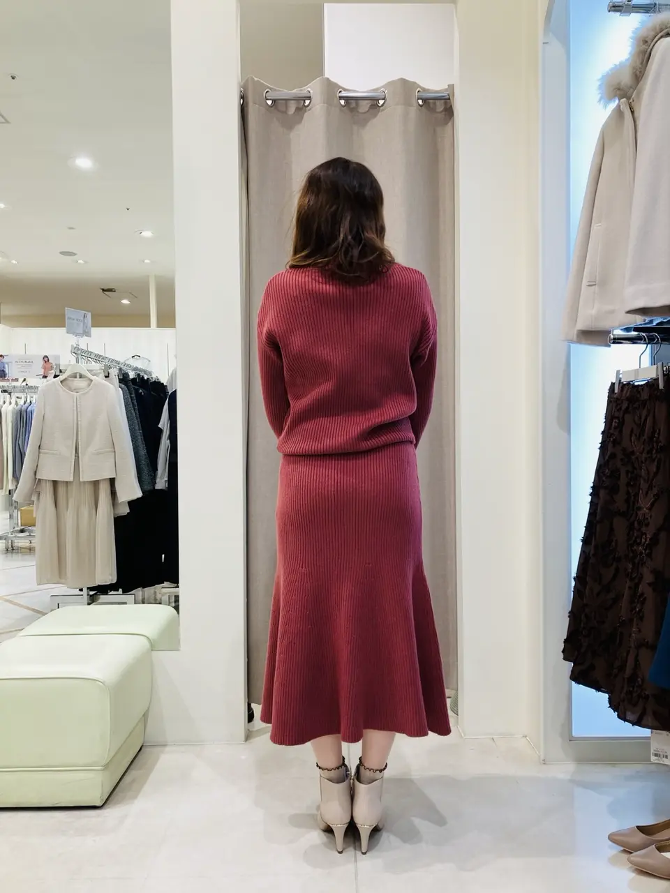 ANY SIS 川根　彩 コーディネート画像