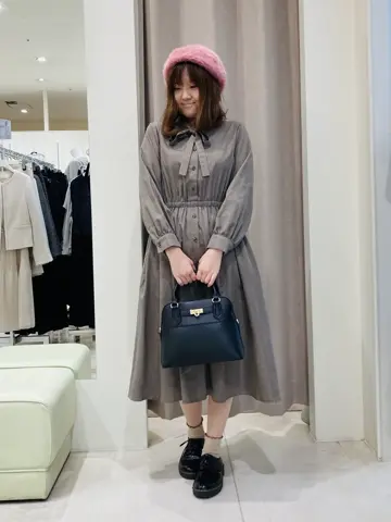 ANY SIS 川根　彩 コーディネート画像