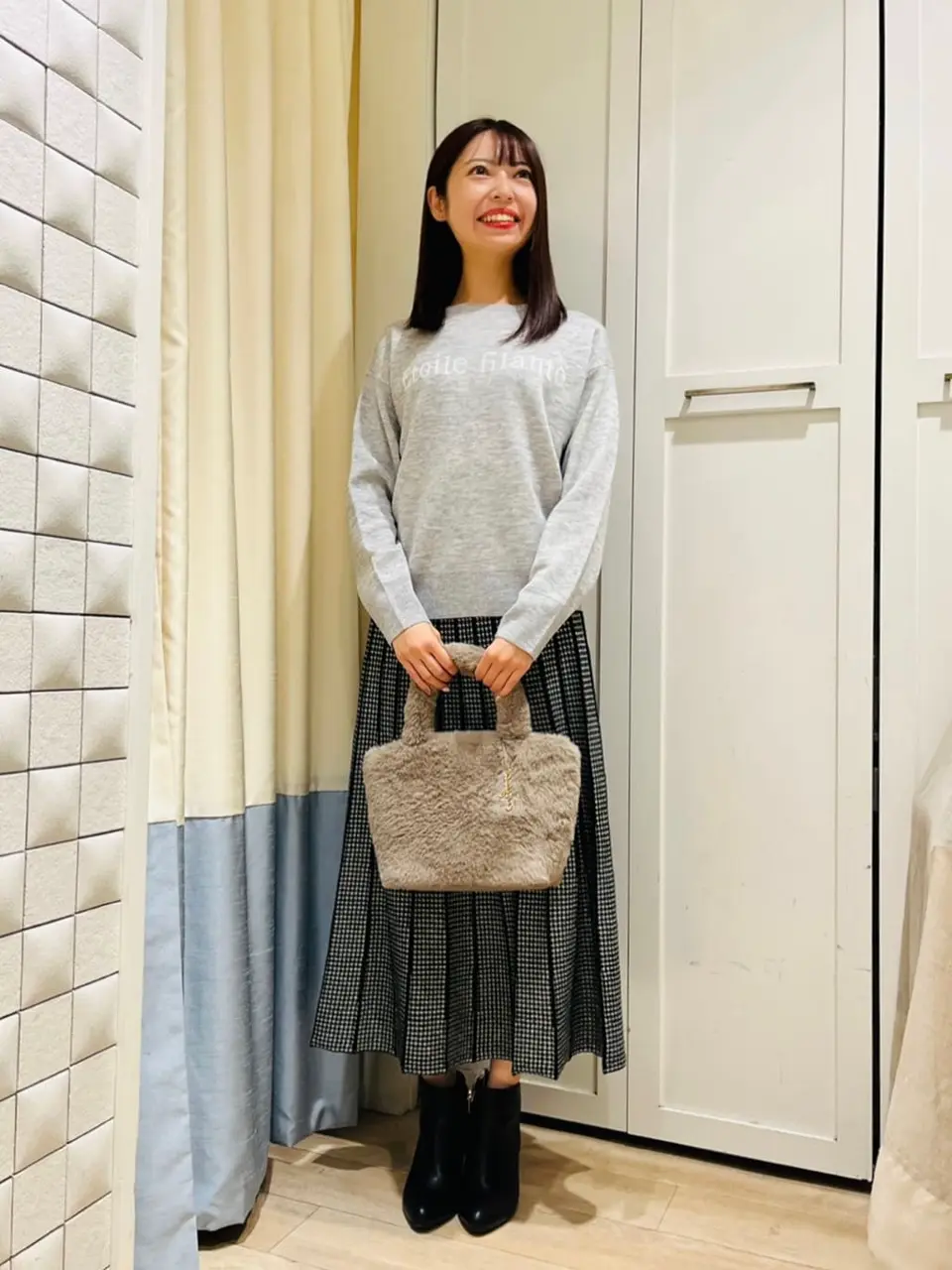 ANY SIS スタッフ コーディネート画像