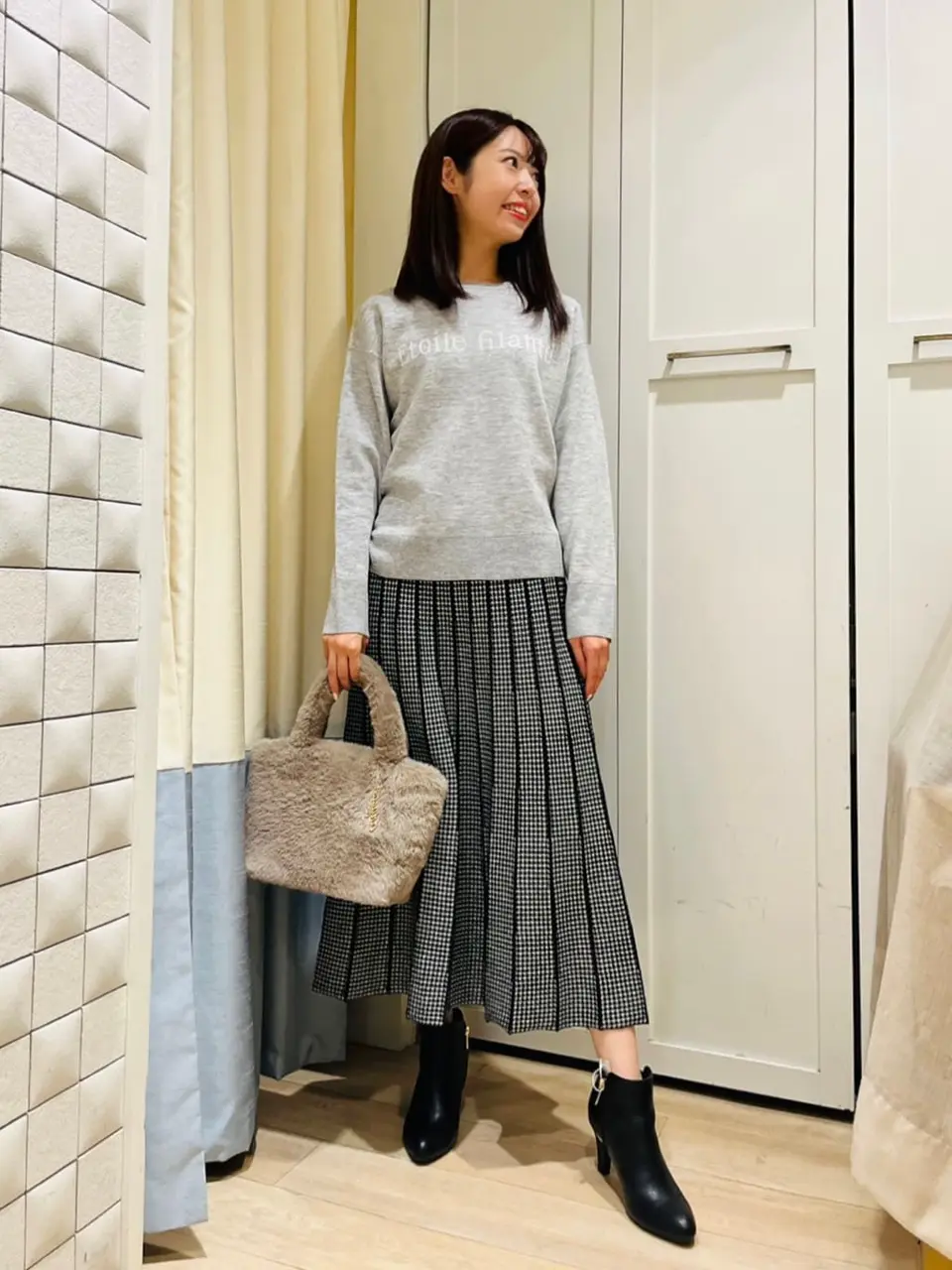 ANY SIS スタッフ コーディネート画像