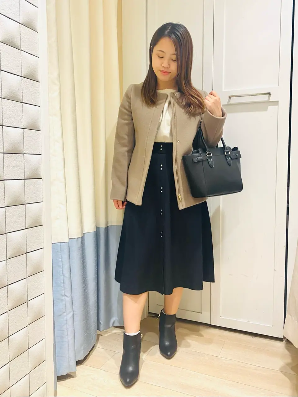 ANY SIS スタッフ コーディネート画像