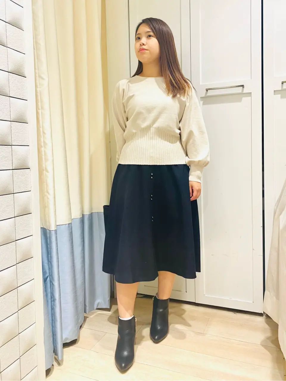 ANY SIS スタッフ コーディネート画像