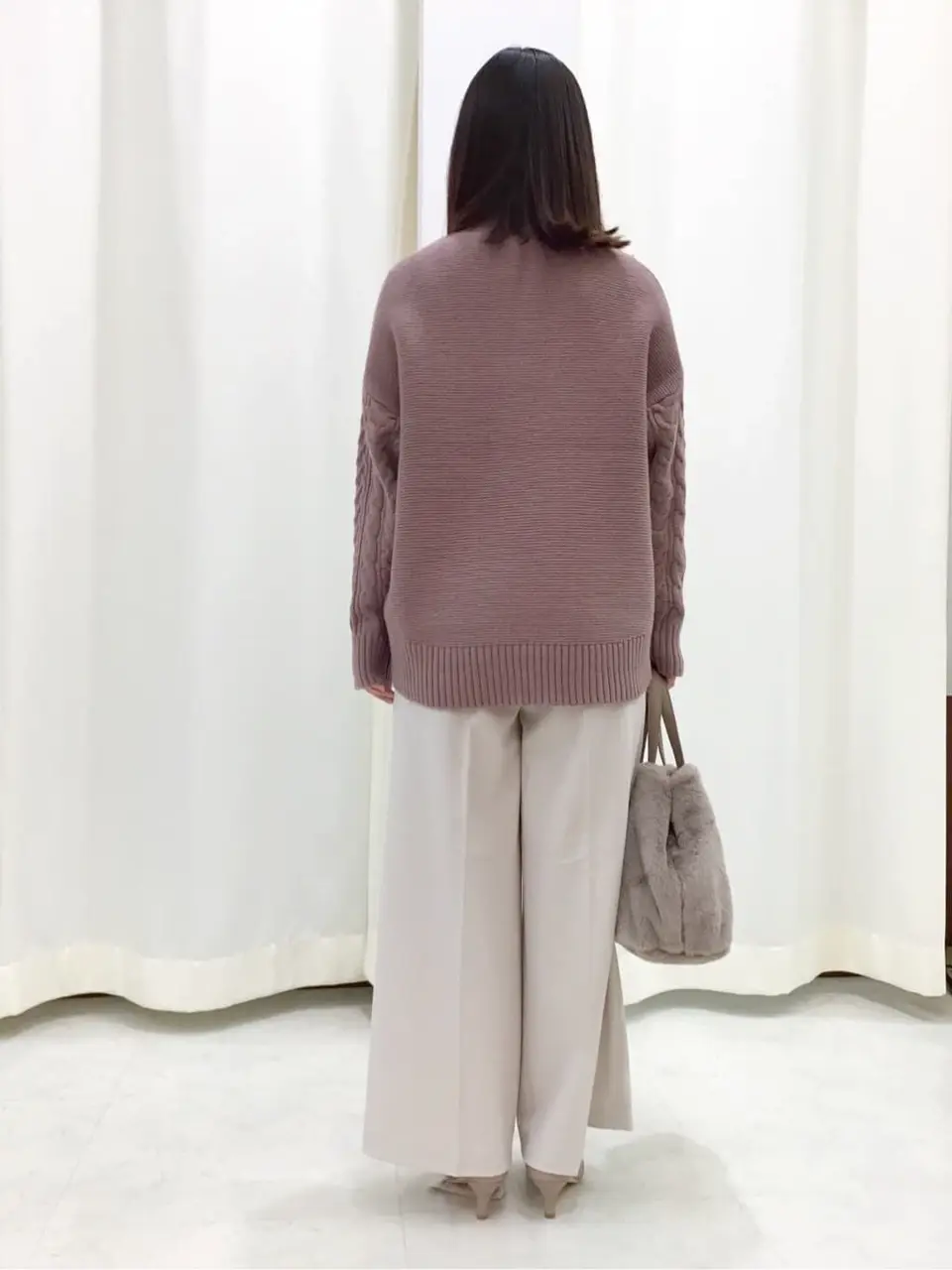 ANY SIS スタッフ コーディネート画像