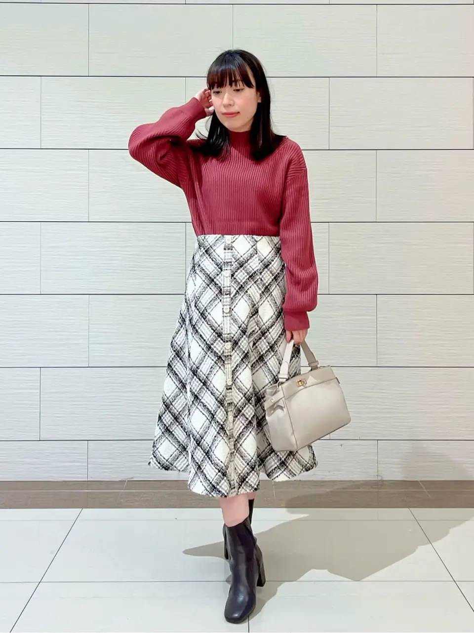 ANY SIS スタッフ コーディネート画像