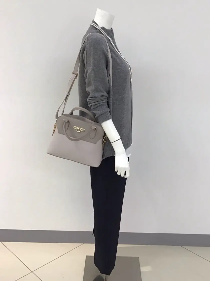 ANY SIS 橋本 コーディネート画像