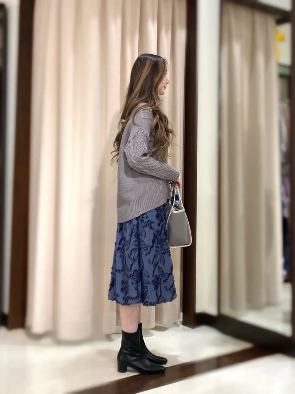 ANY SIS STAFF コーディネート画像