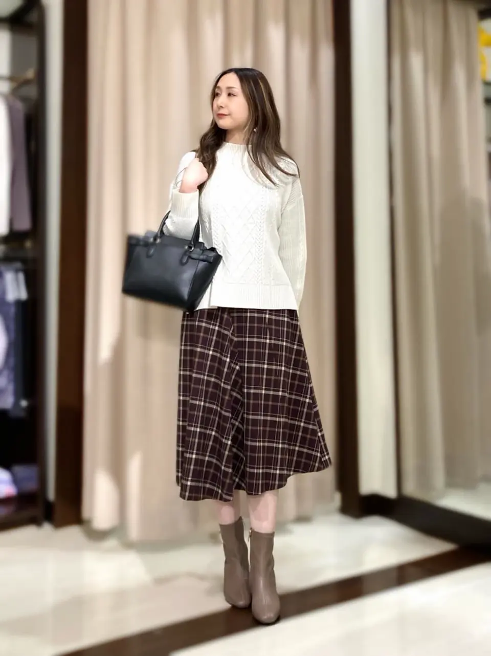 ANY SIS STAFF コーディネート画像