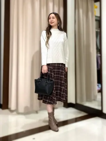 ANY SIS STAFF コーディネート画像