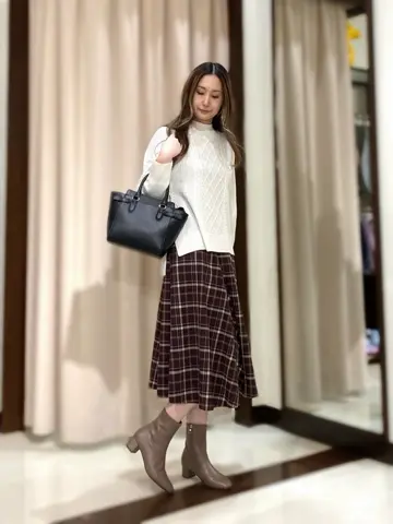 ANY SIS STAFF コーディネート画像