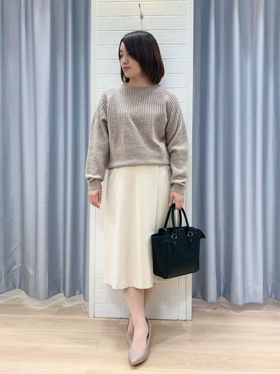 ANY SIS 丸岡 コーディネート画像