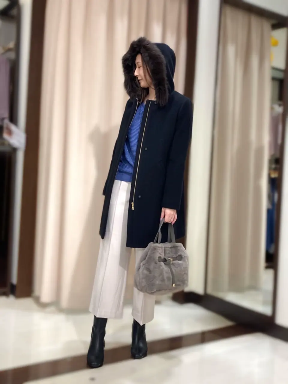 ANY SIS STAFF コーディネート画像