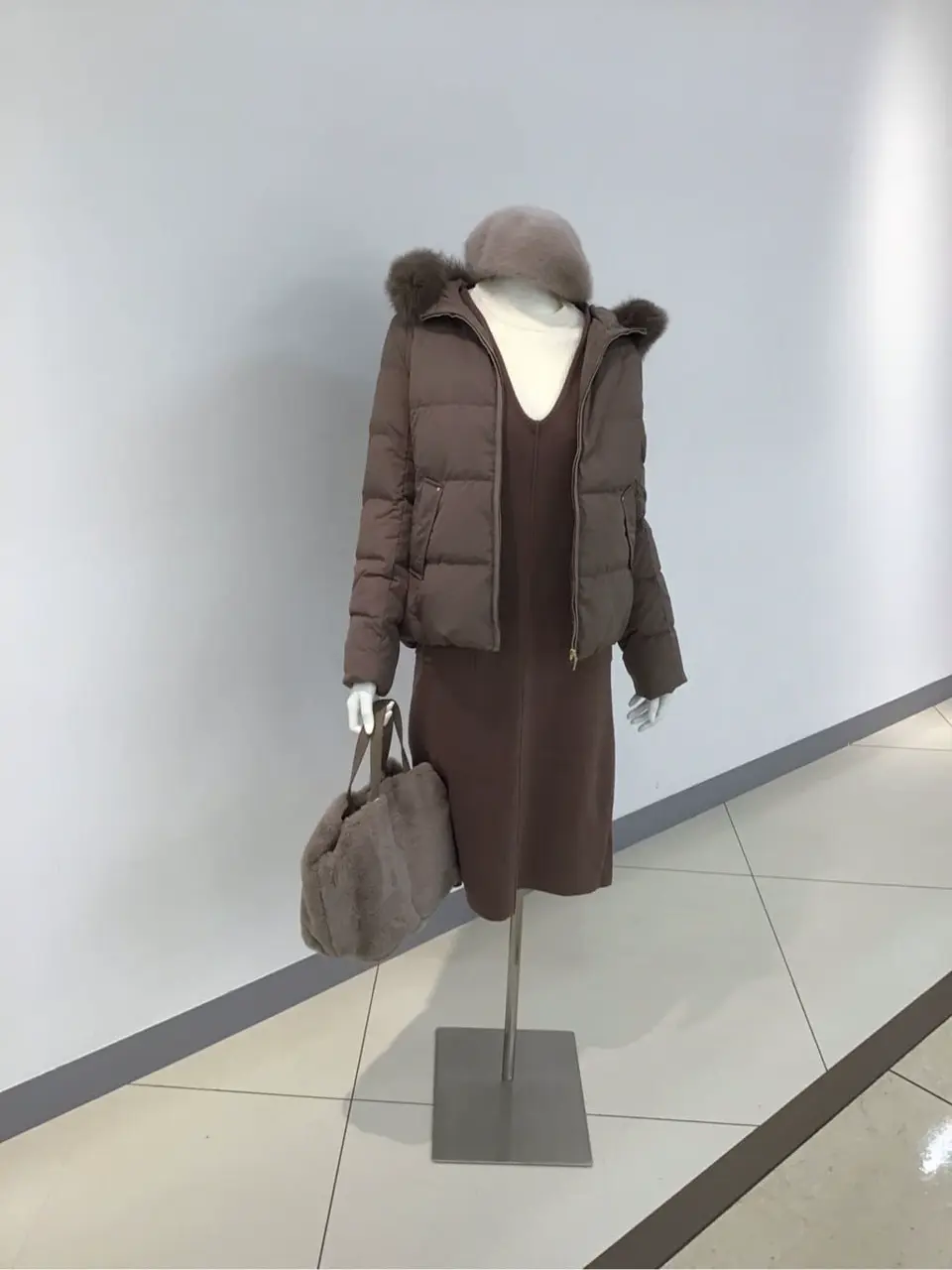 ANY SIS 本田 コーディネート画像